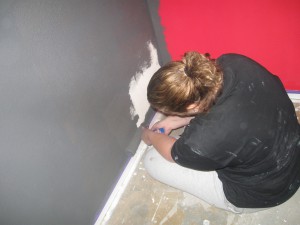gray-bedroom-wall